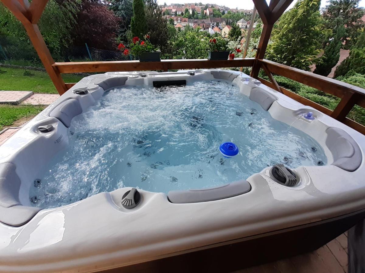 Flamingo Vendeghaz Bed & Breakfast Eger Exterior foto