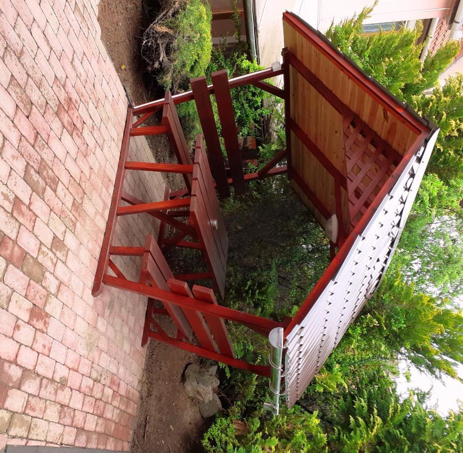 Flamingo Vendeghaz Bed & Breakfast Eger Exterior foto