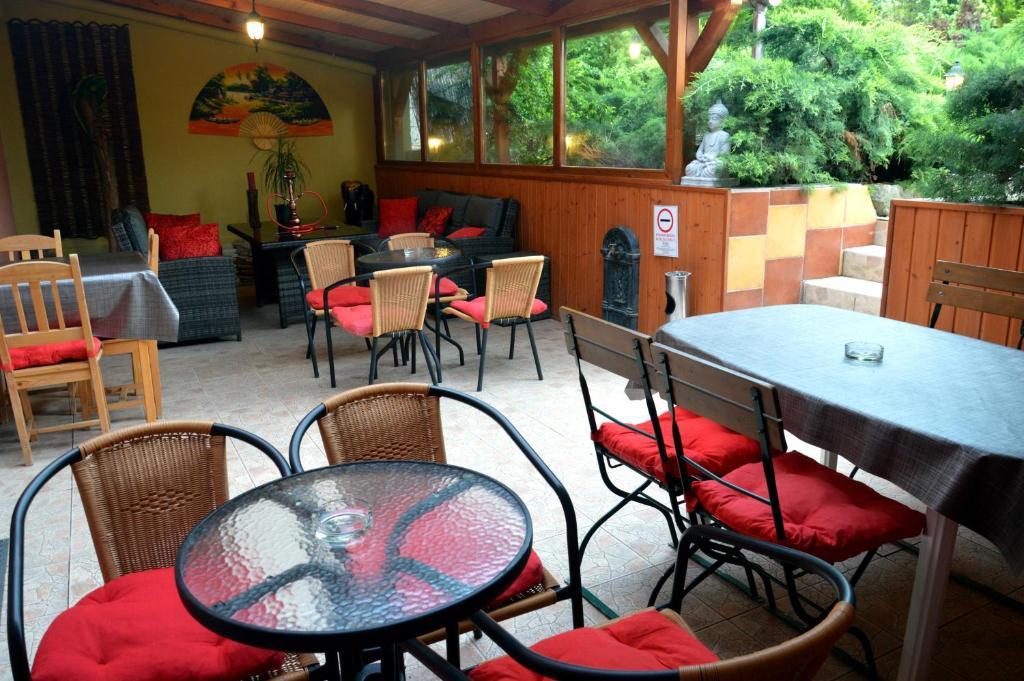 Flamingo Vendeghaz Bed & Breakfast Eger Exterior foto